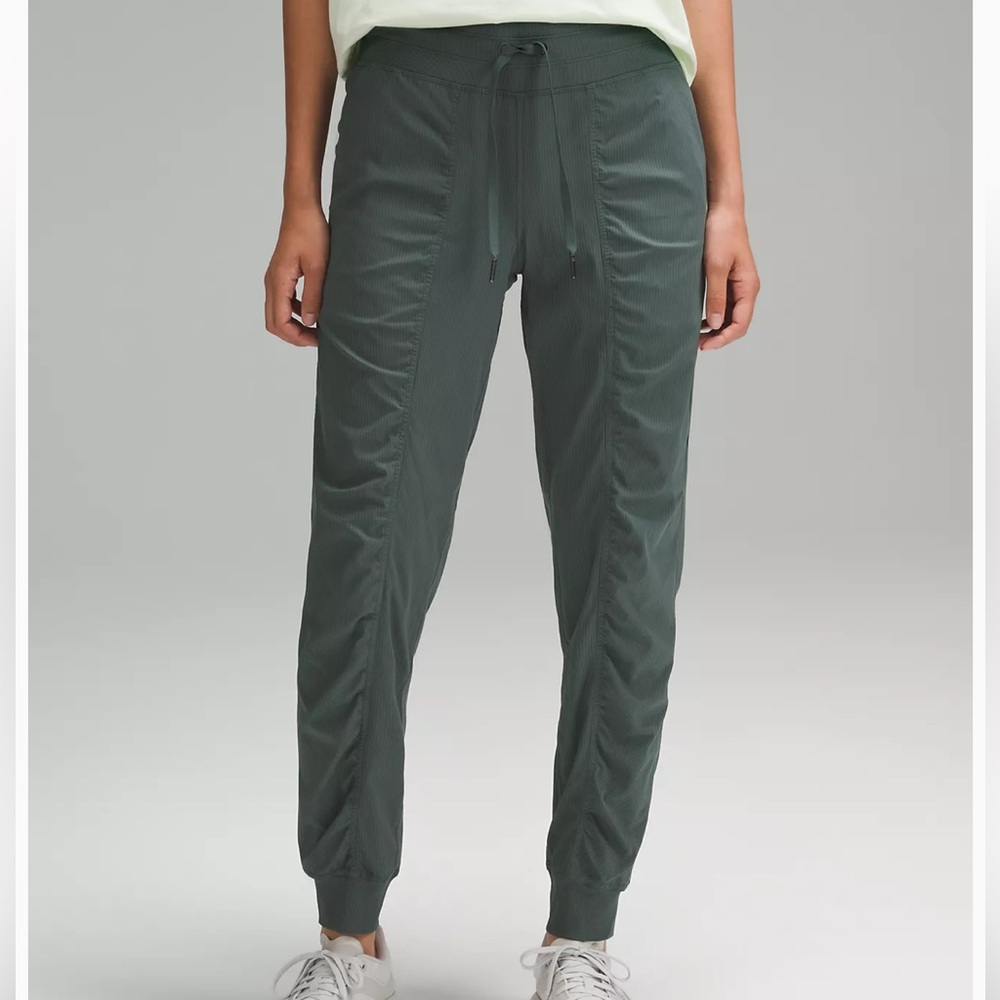 Lululemon dance studio joggers size 14